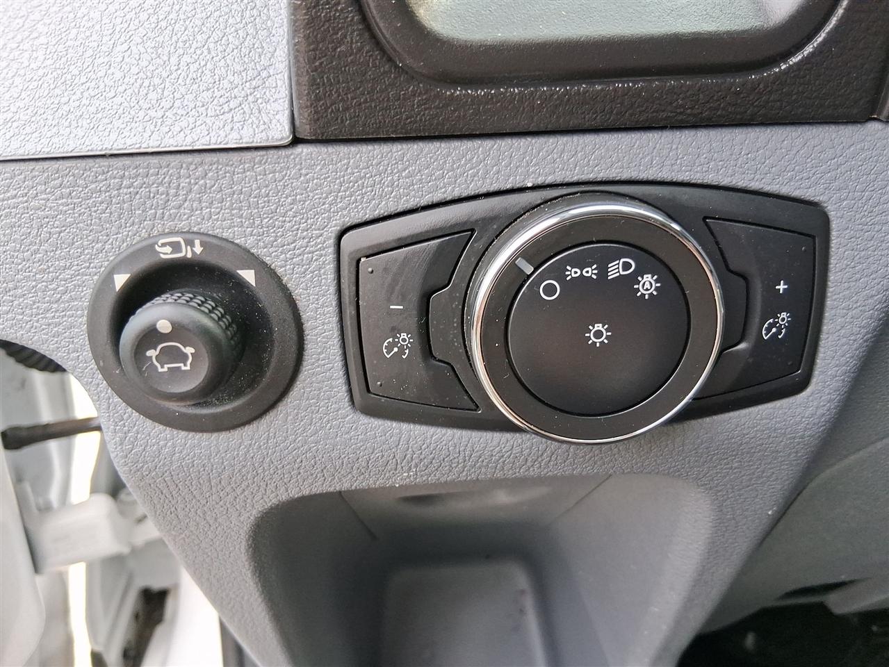 Ford Transit 150 Van Low Roof 60/40 Pass. 130-in. WB 2019