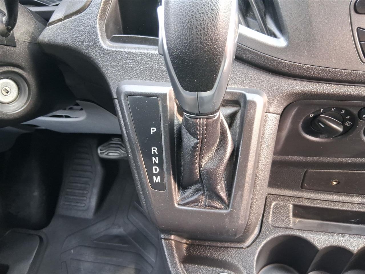 Ford Transit 150 Van Low Roof 60/40 Pass. 130-in. WB 2019