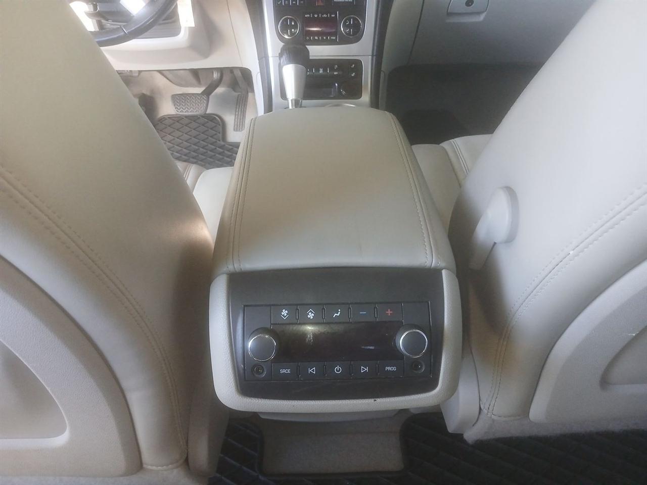 GMC Acadia SLT-1 FWD 2012