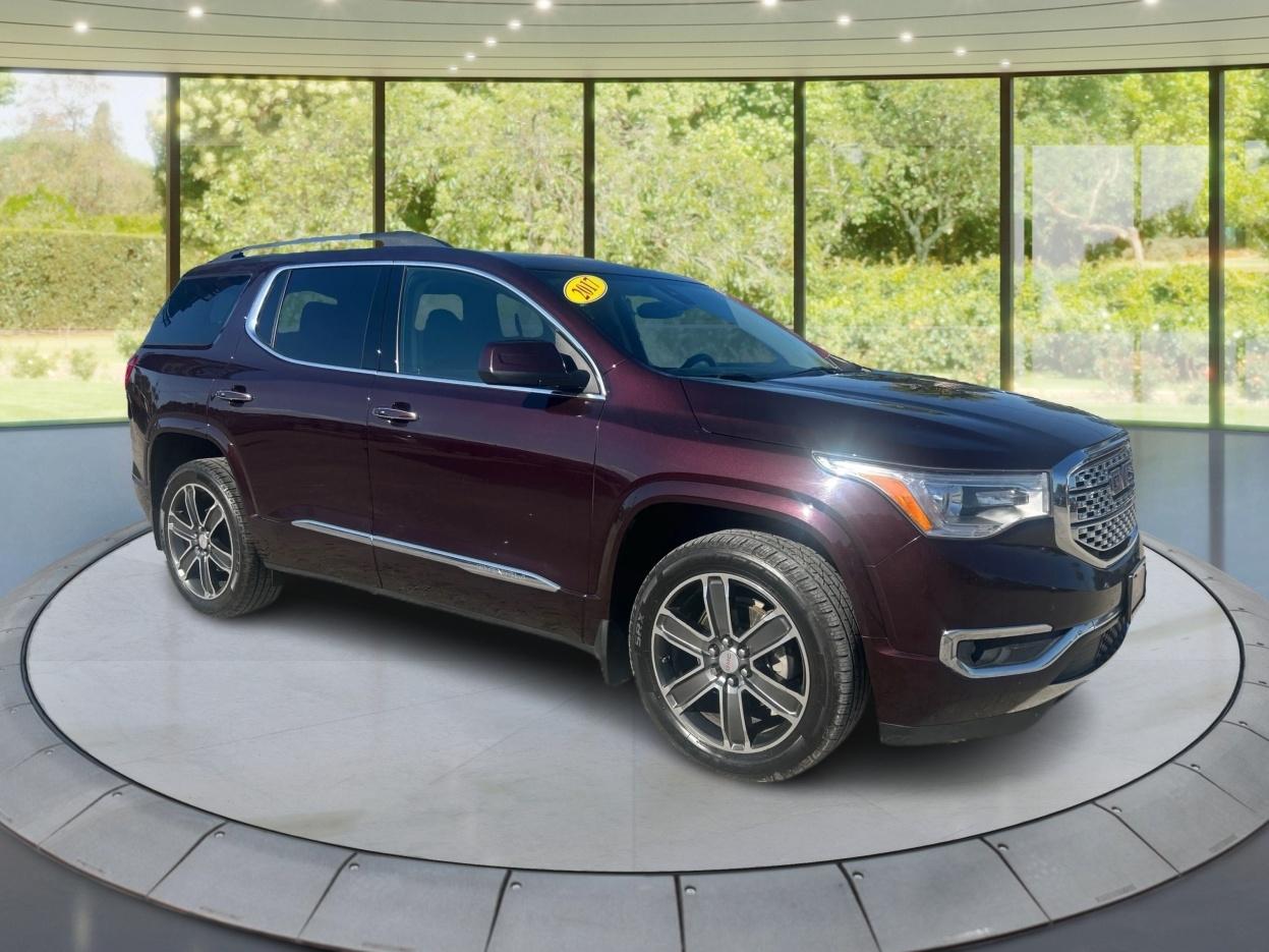 GMC Acadia Denali AWD 2017