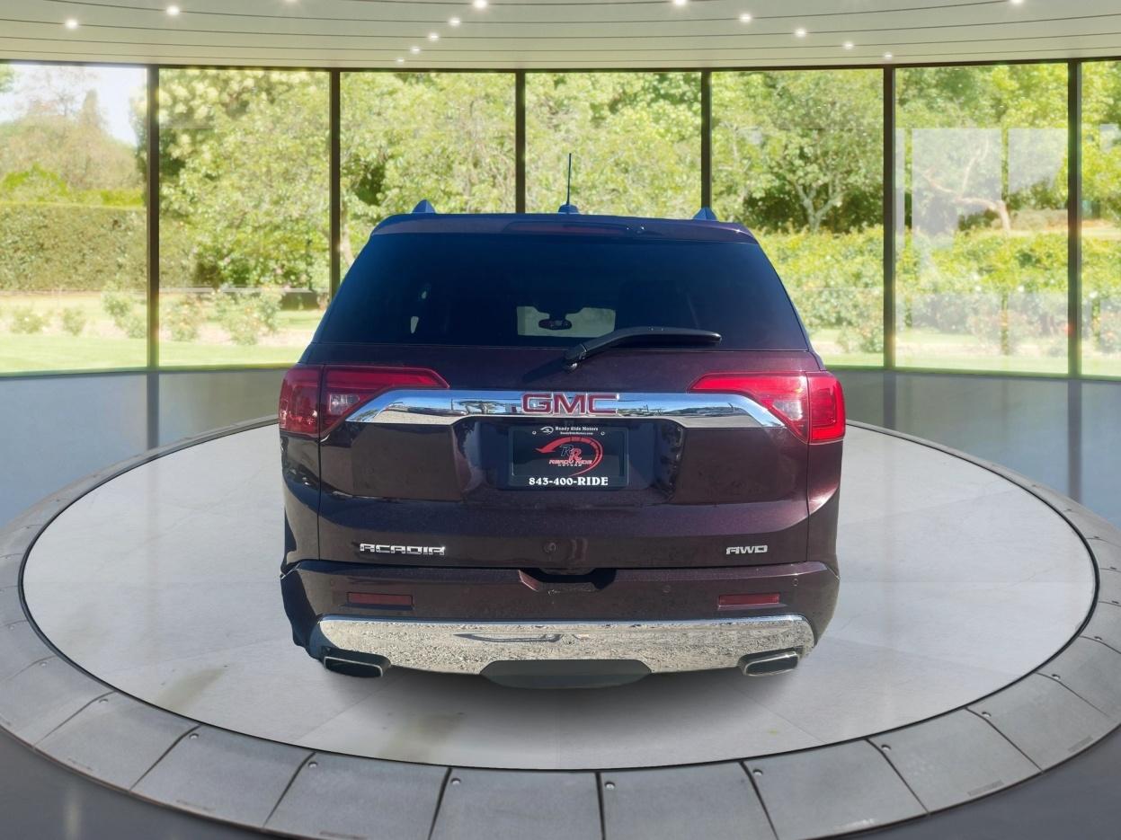 GMC Acadia Denali AWD 2017