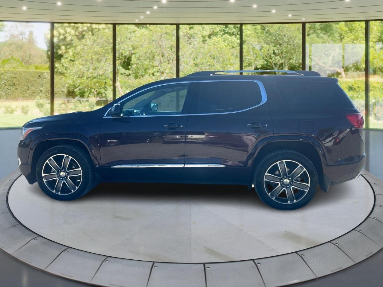 GMC Acadia Denali AWD 2017