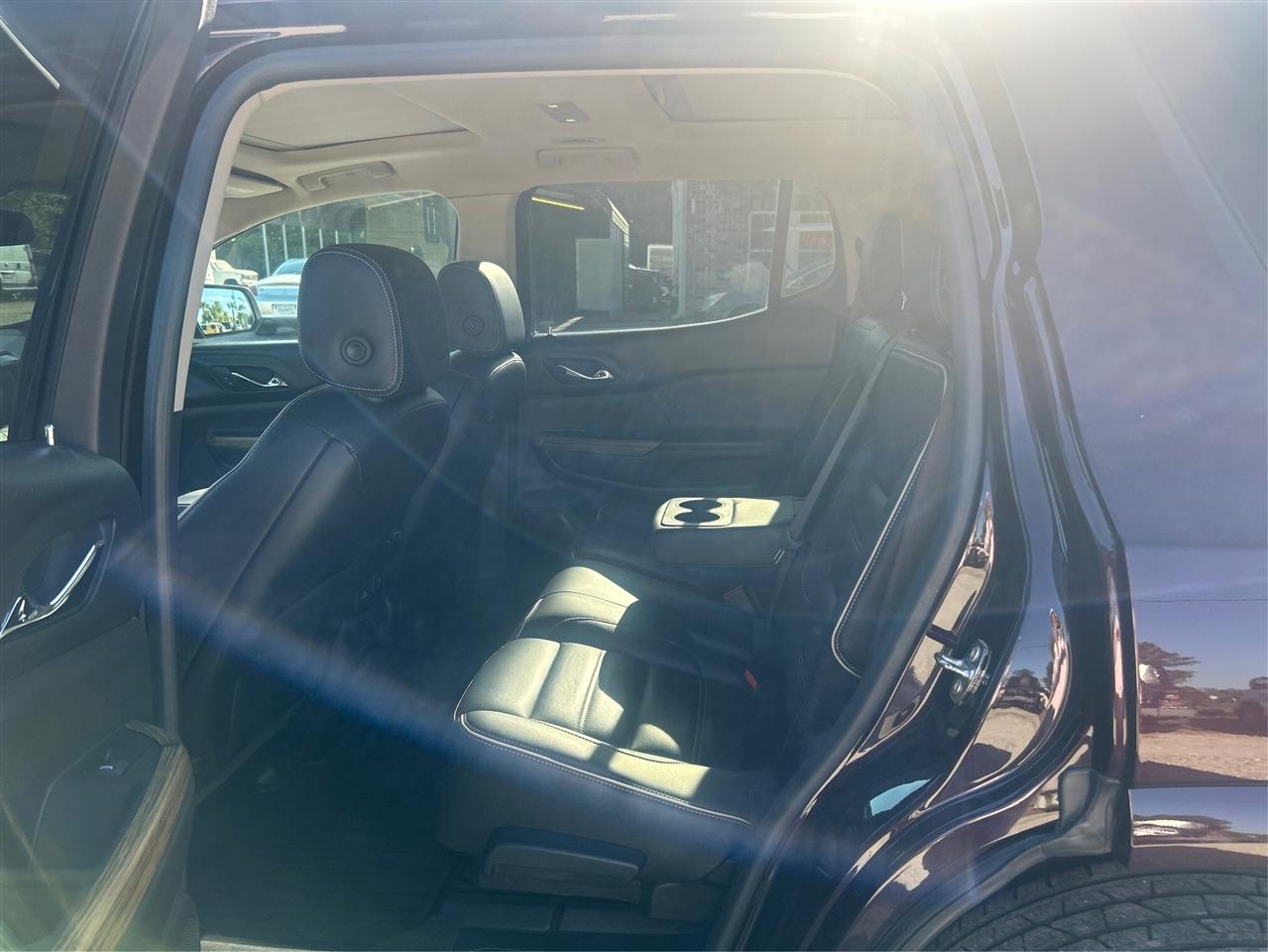 GMC Acadia Denali AWD 2017
