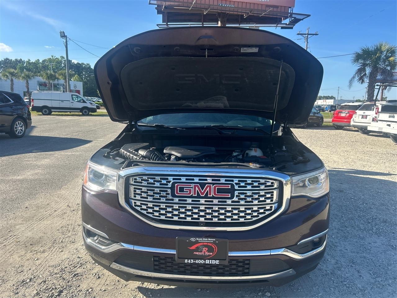 GMC Acadia Denali AWD 2017