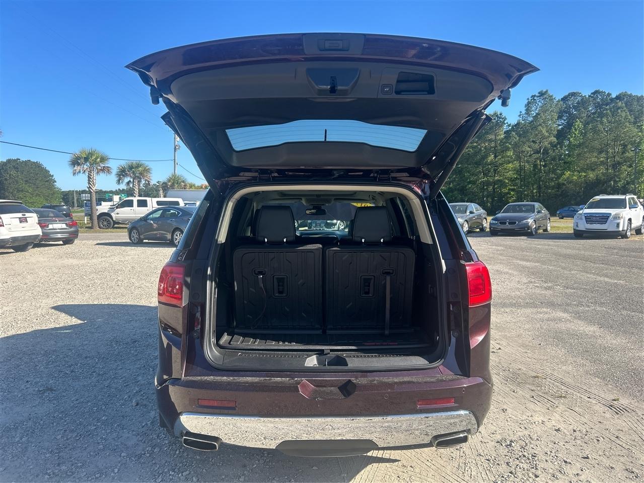 GMC Acadia Denali AWD 2017
