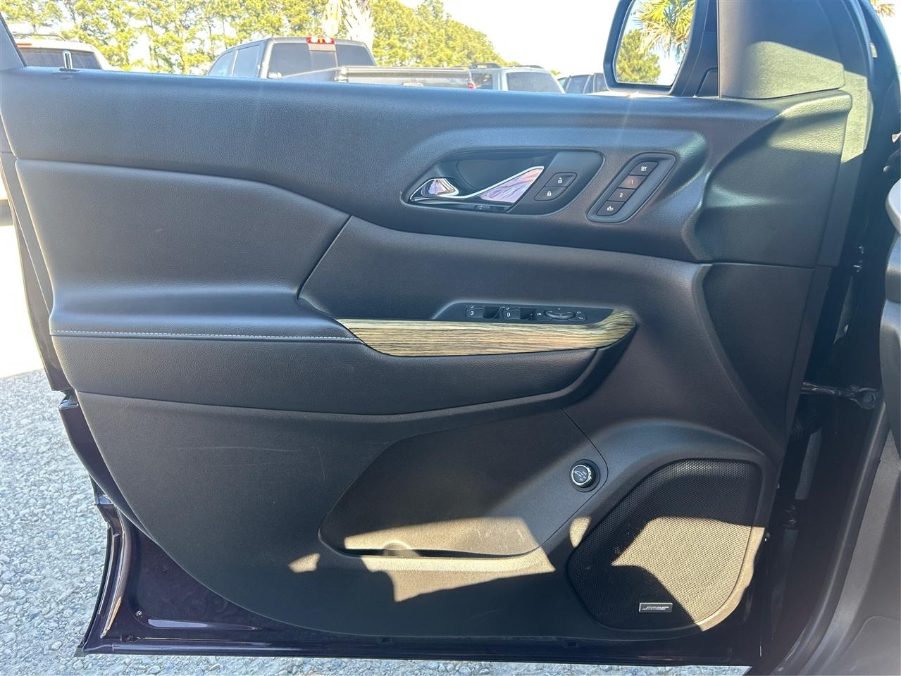 GMC Acadia Denali AWD 2017