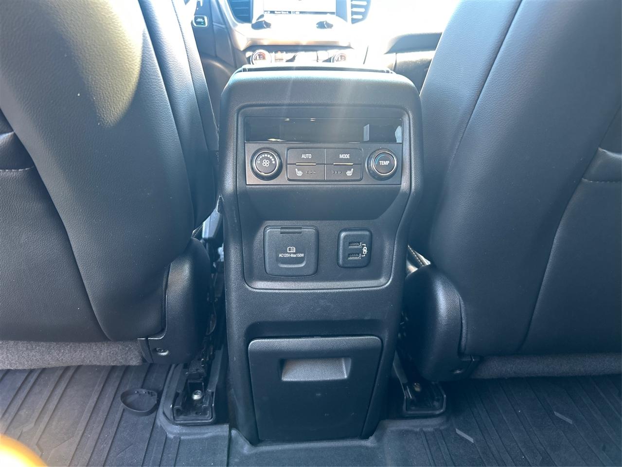 GMC Acadia Denali AWD 2017
