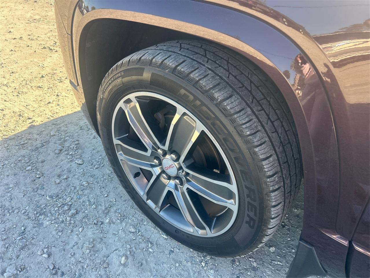 GMC Acadia Denali AWD 2017