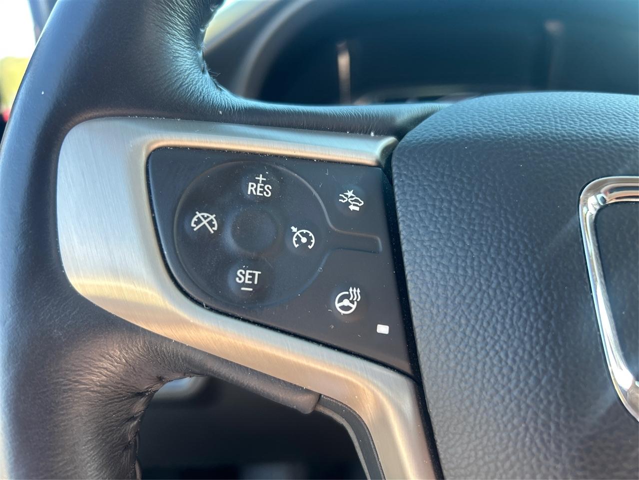 GMC Acadia Denali AWD 2017