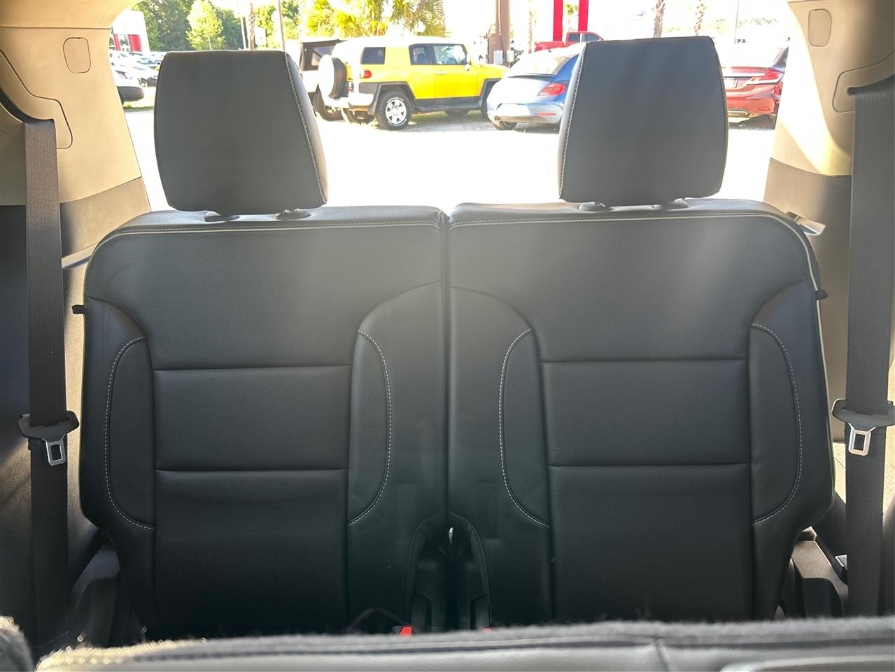 GMC Acadia Denali AWD 2017
