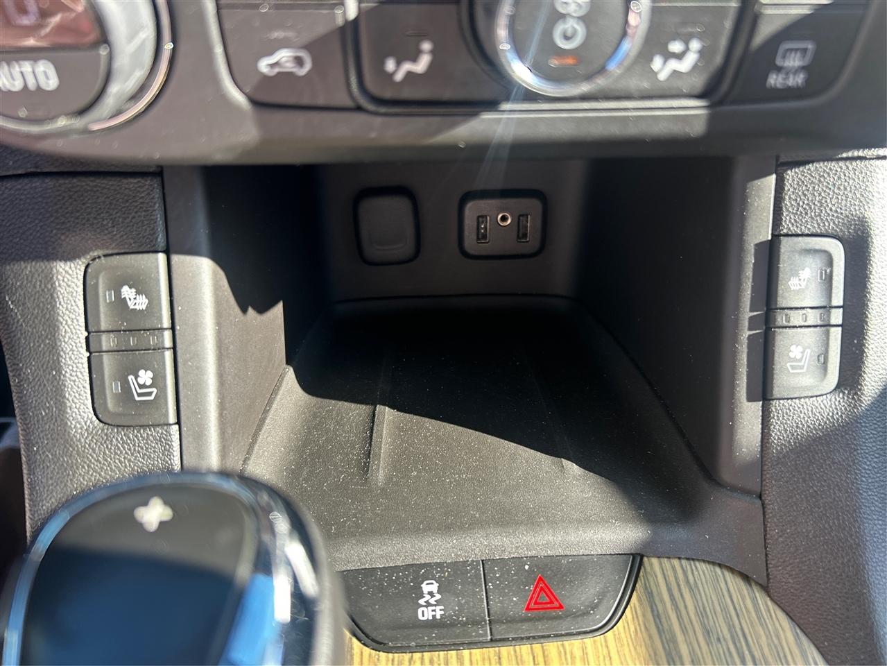 GMC Acadia Denali AWD 2017