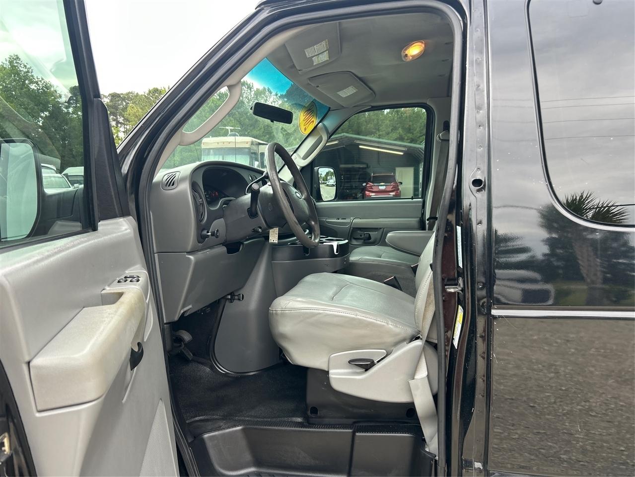 Ford Econoline E-350 Extended 2008