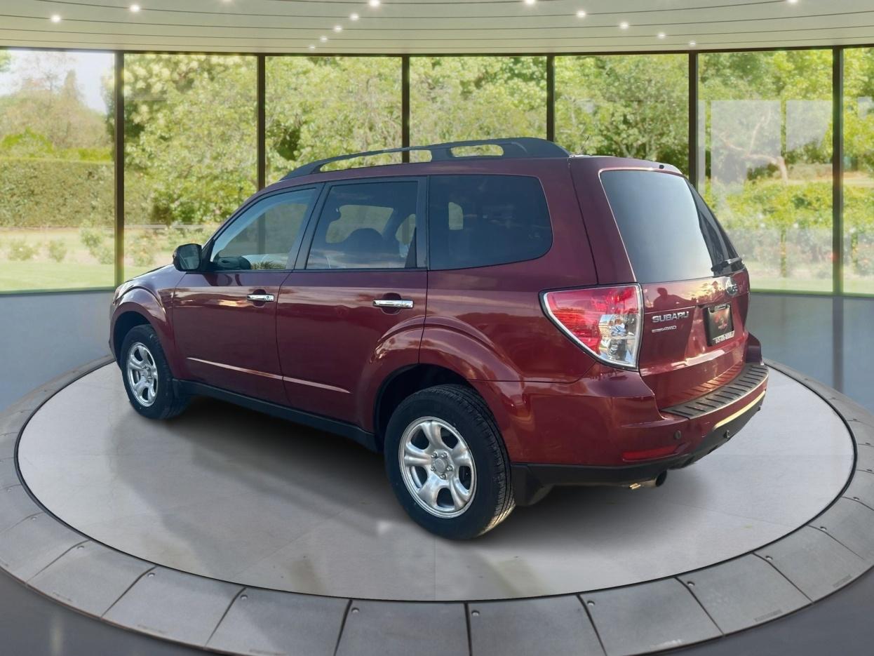 Subaru Forester 2.5X Limited 2011