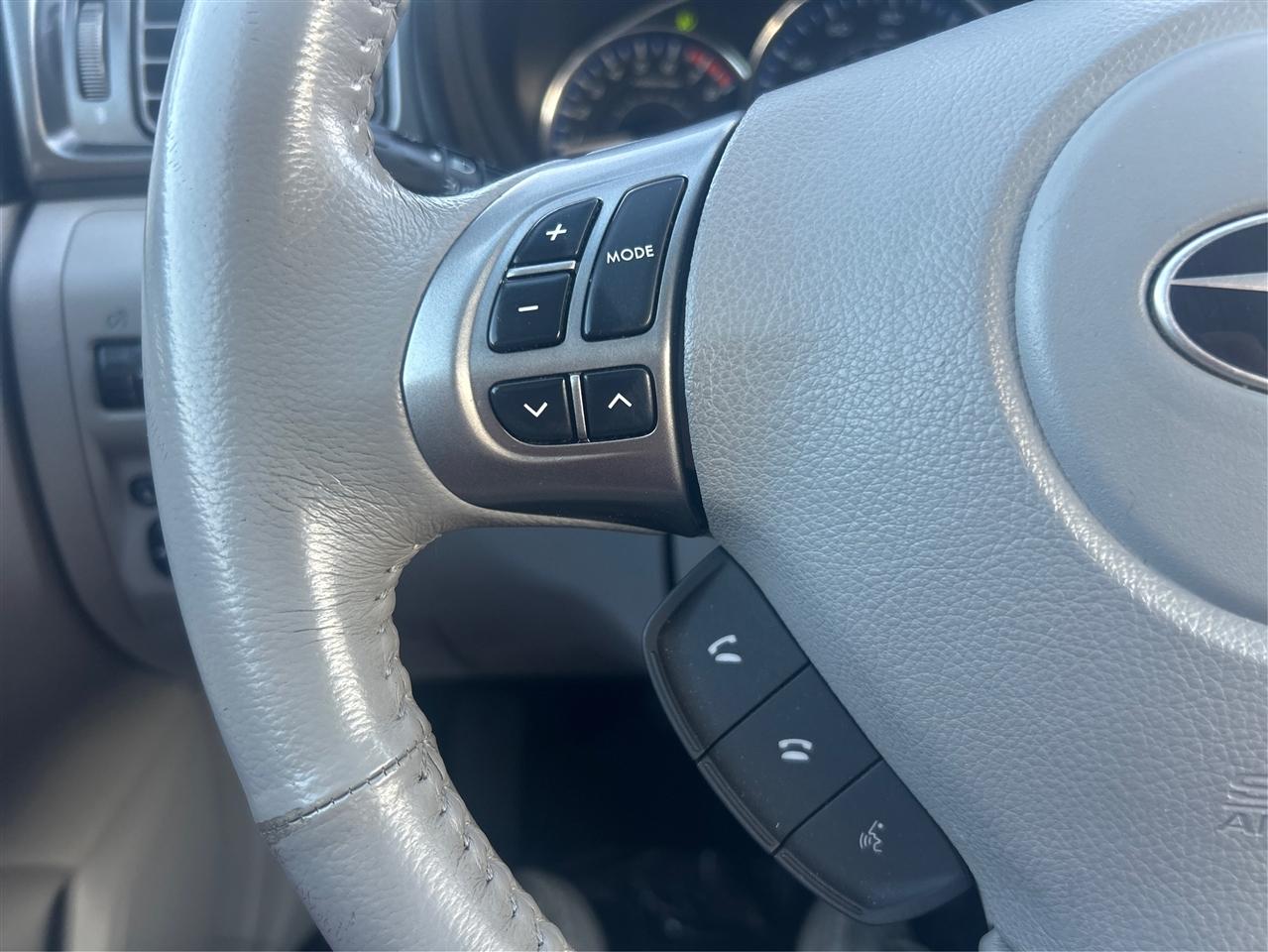 Subaru Forester 2.5X Limited 2011