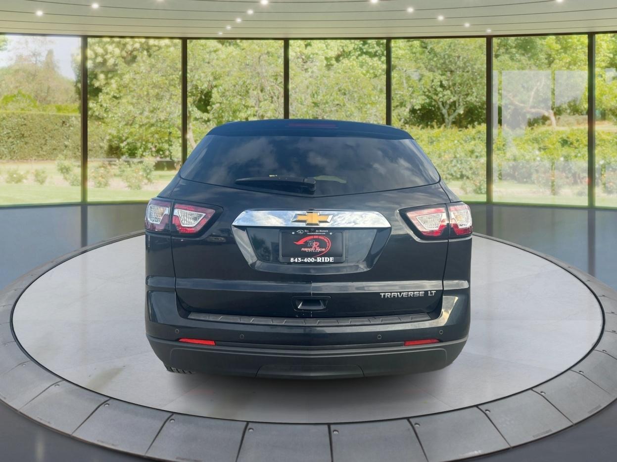 Chevrolet Traverse 2LT FWD 2013