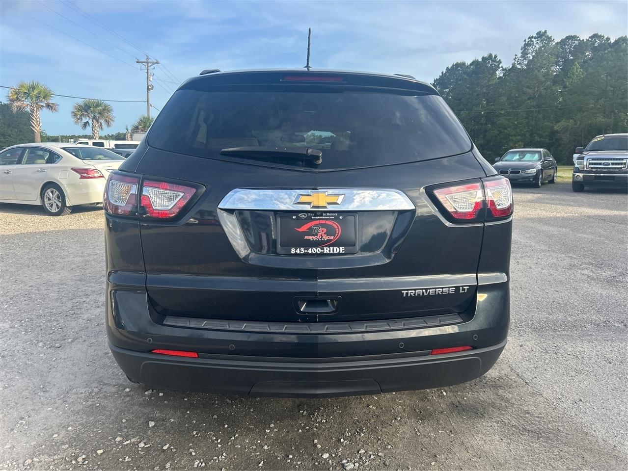 Chevrolet Traverse 2LT FWD 2013