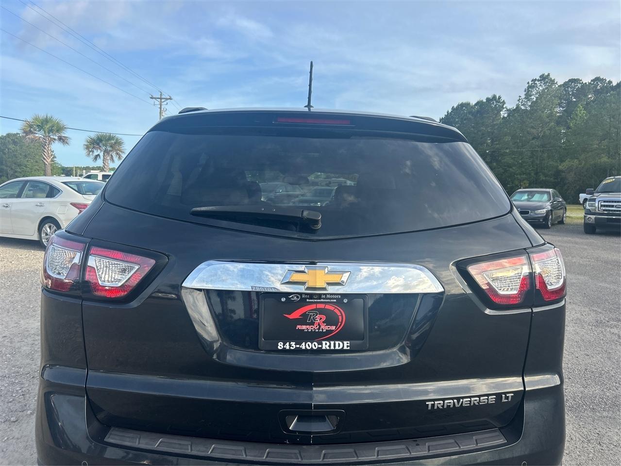 Chevrolet Traverse 2LT FWD 2013