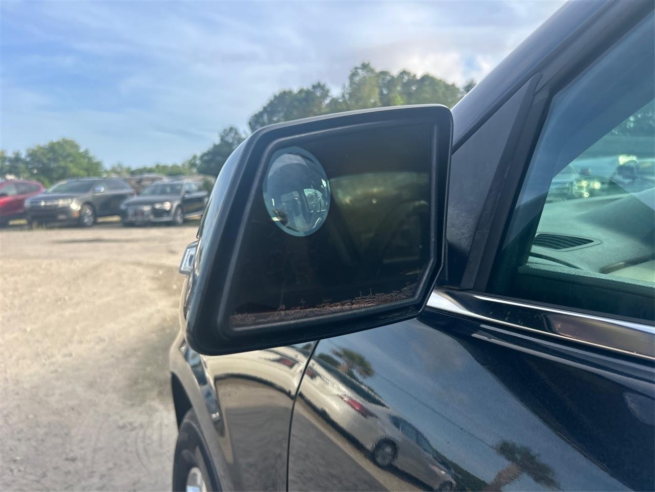 Chevrolet Traverse 2LT FWD 2013