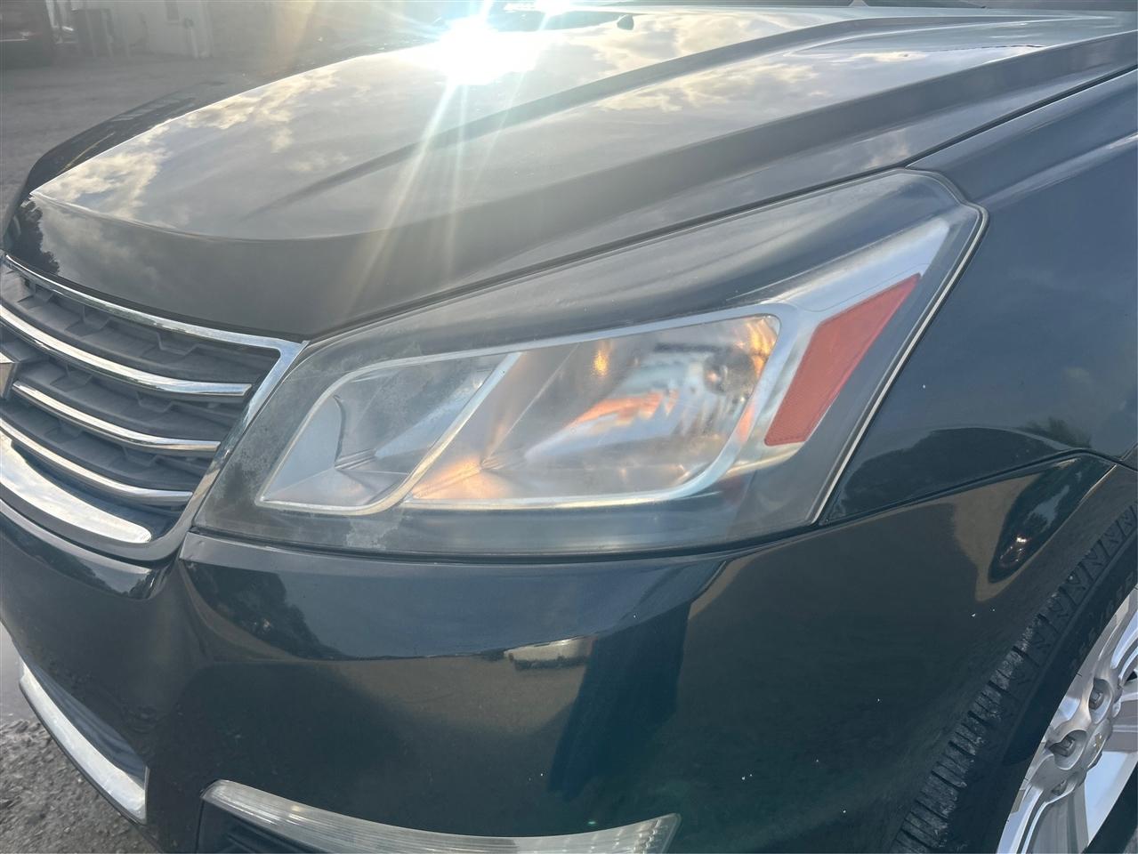 Chevrolet Traverse 2LT FWD 2013