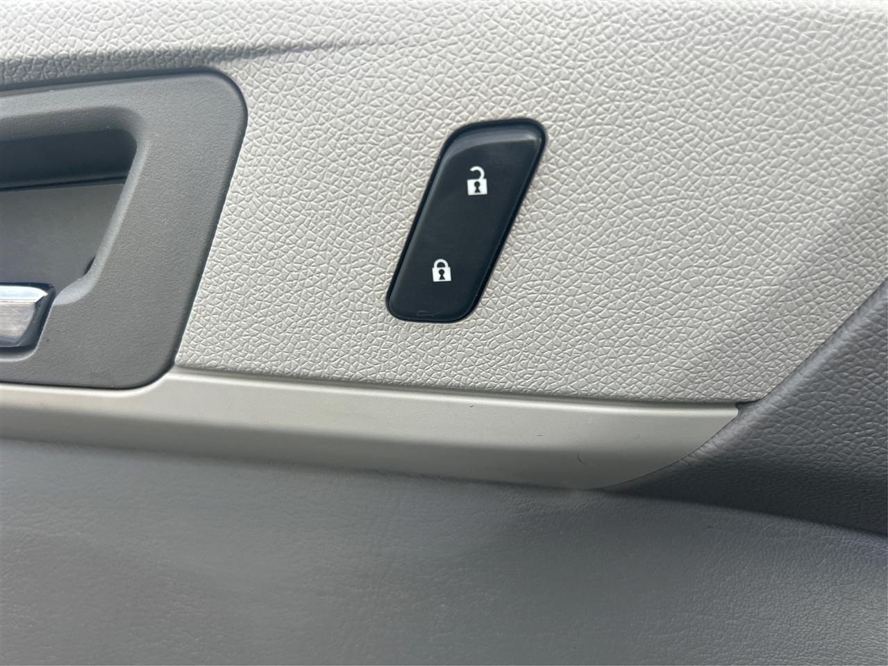 Chevrolet Traverse 2LT FWD 2013