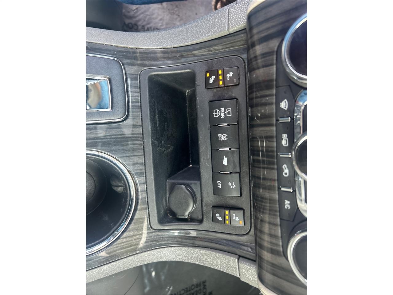 Chevrolet Traverse 2LT FWD 2013