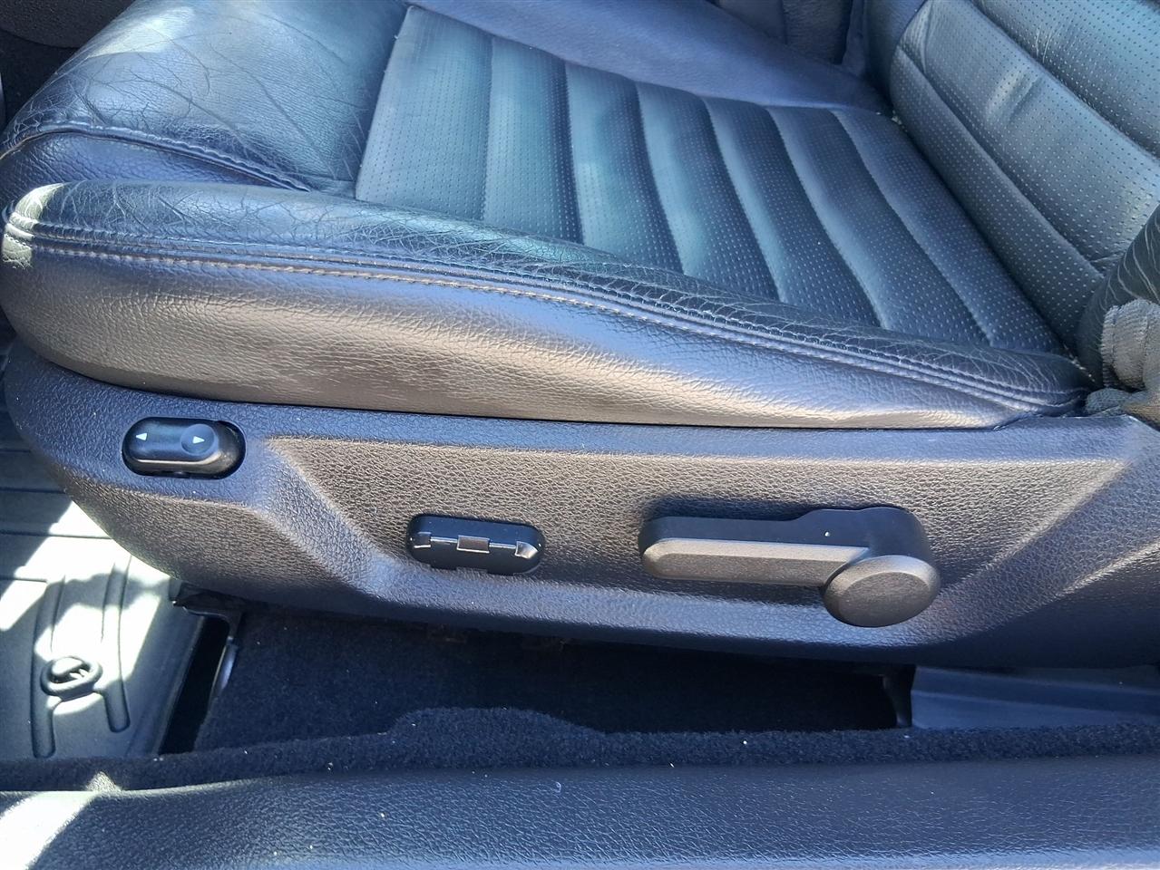 Ford Mustang GT Deluxe Coupe 2008