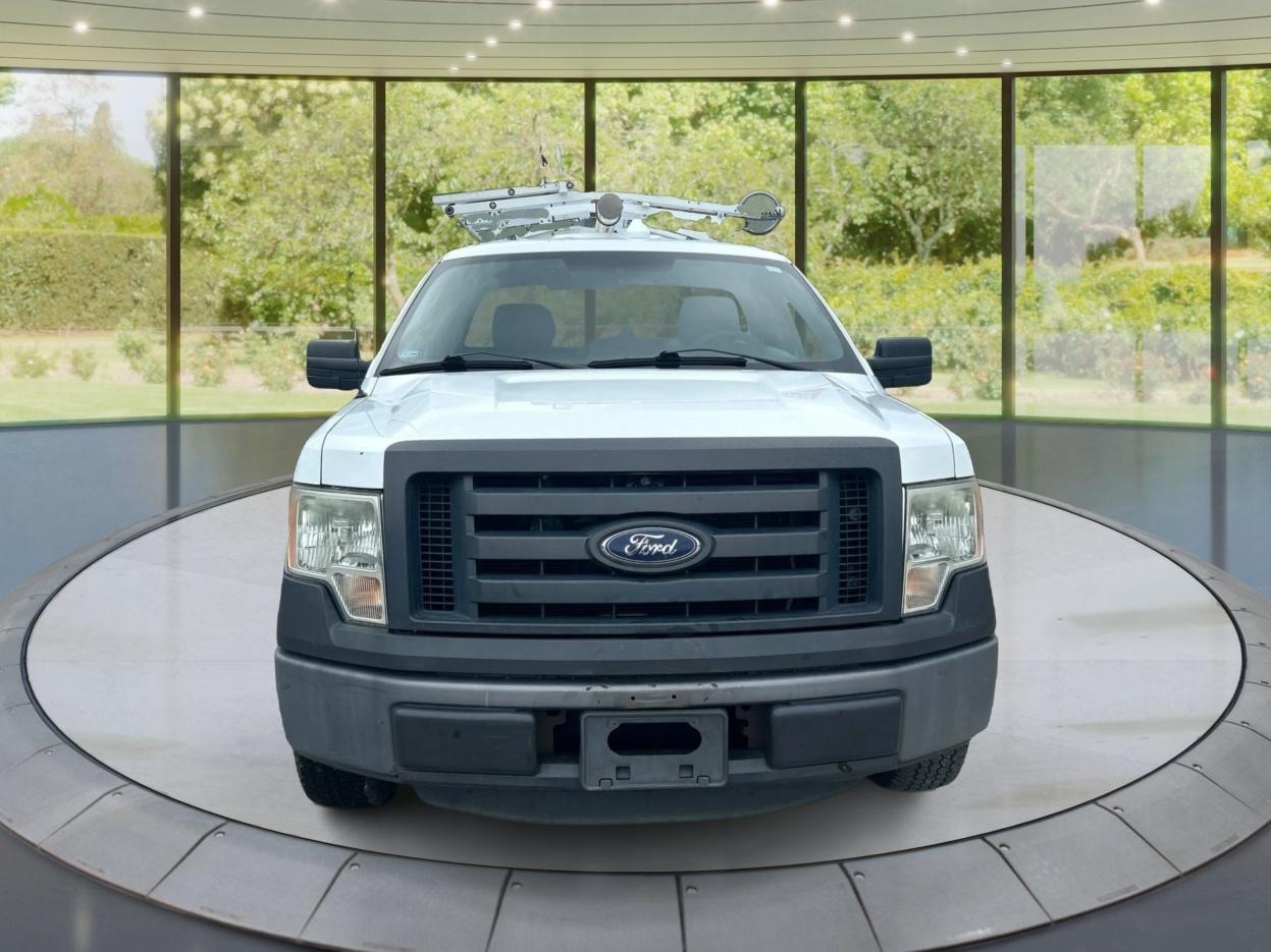 Ford F-150 XLT 8-ft. Bed 2WD 2012