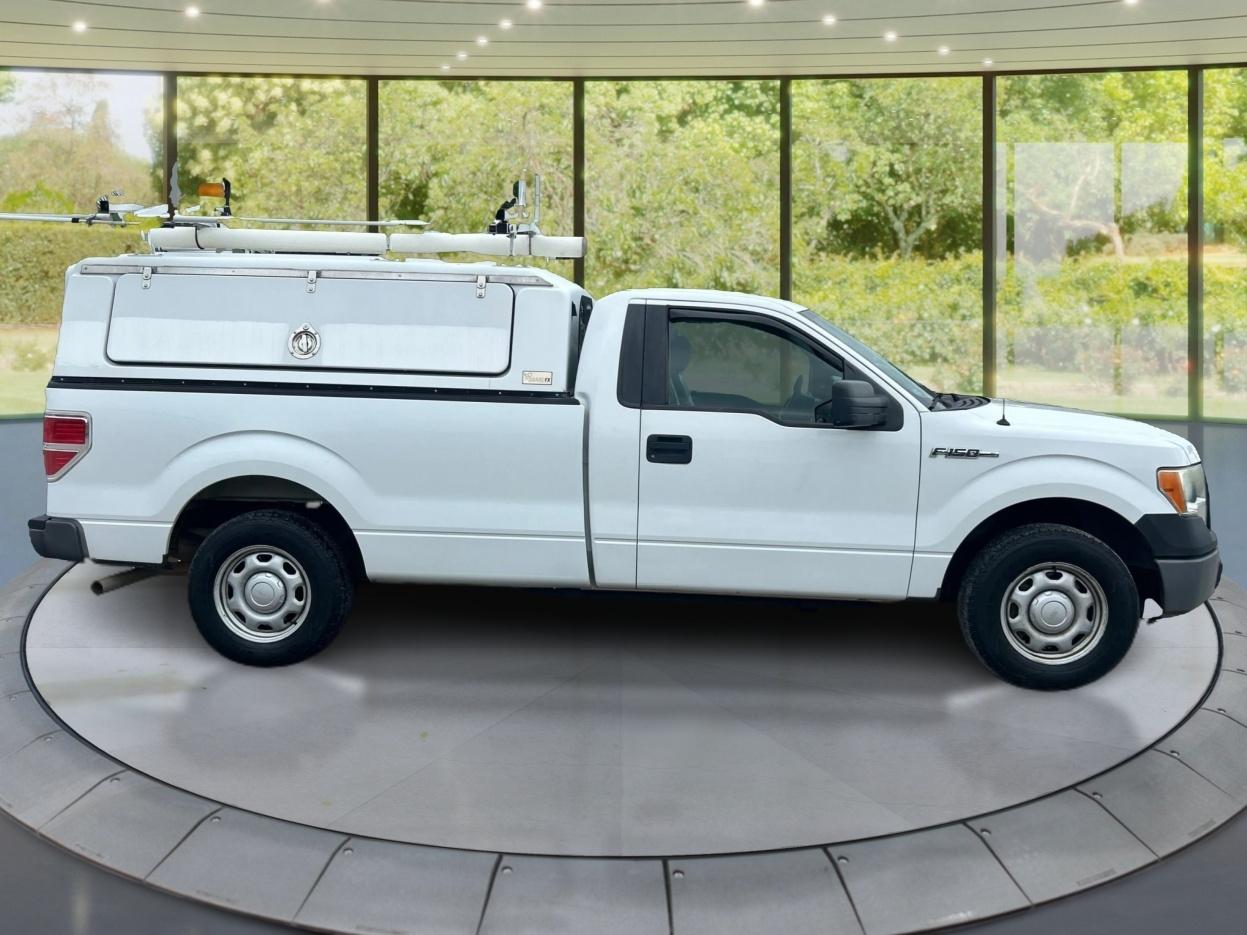 Ford F-150 XLT 8-ft. Bed 2WD 2012