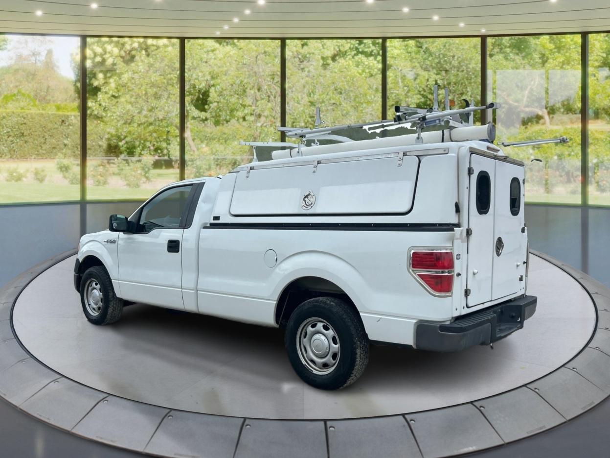 Ford F-150 XLT 8-ft. Bed 2WD 2012