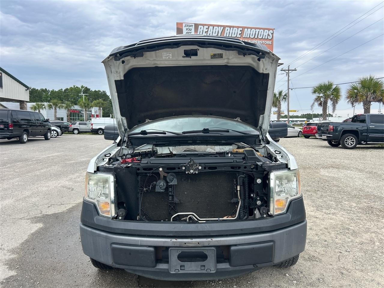 Ford F-150 XLT 8-ft. Bed 2WD 2012