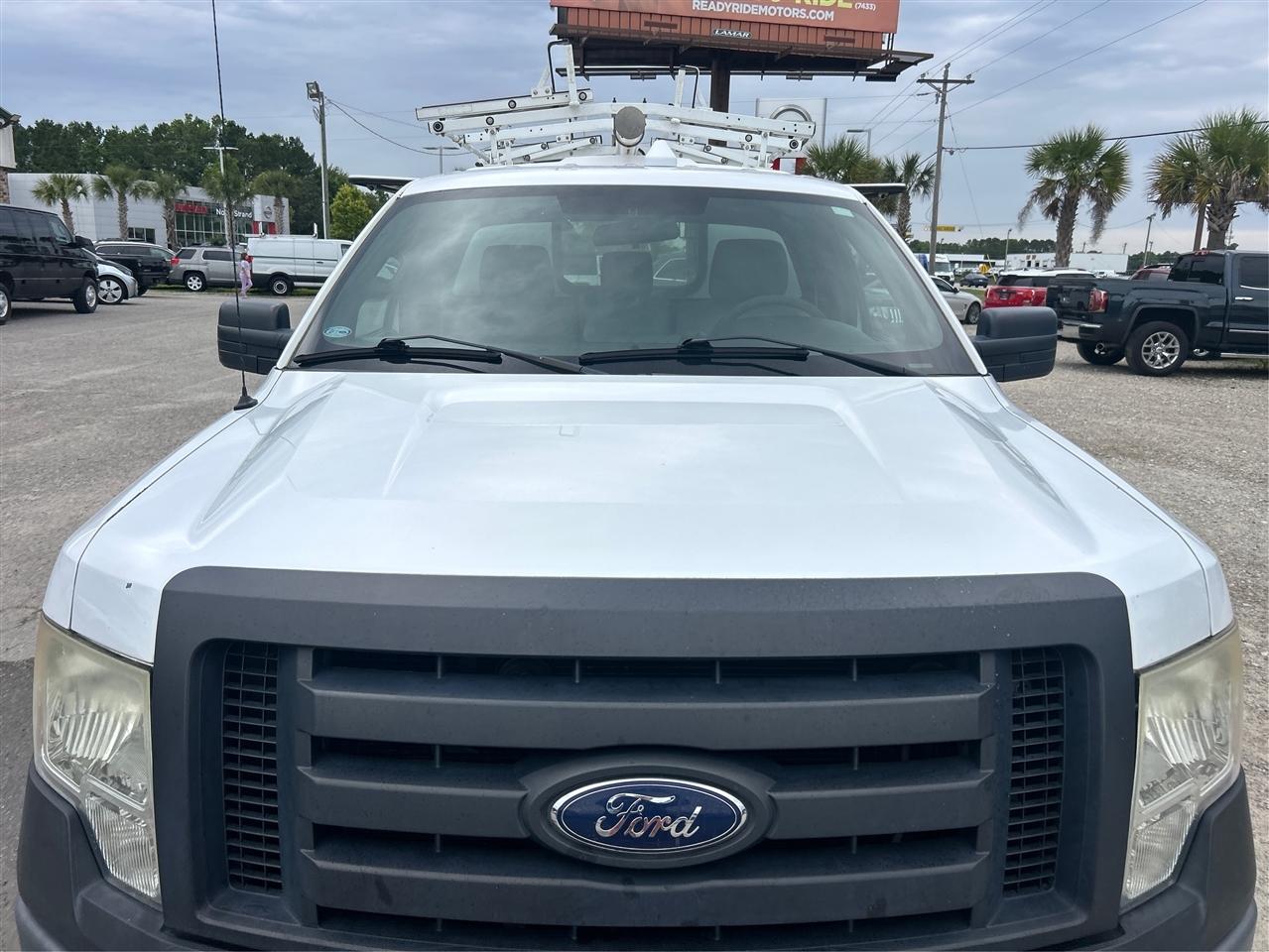 Ford F-150 XLT 8-ft. Bed 2WD 2012