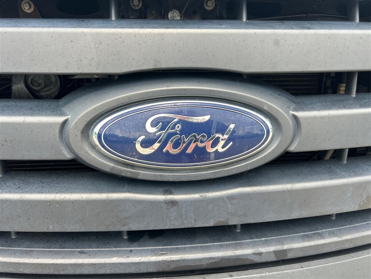 Ford F-150 XLT 8-ft. Bed 2WD 2012