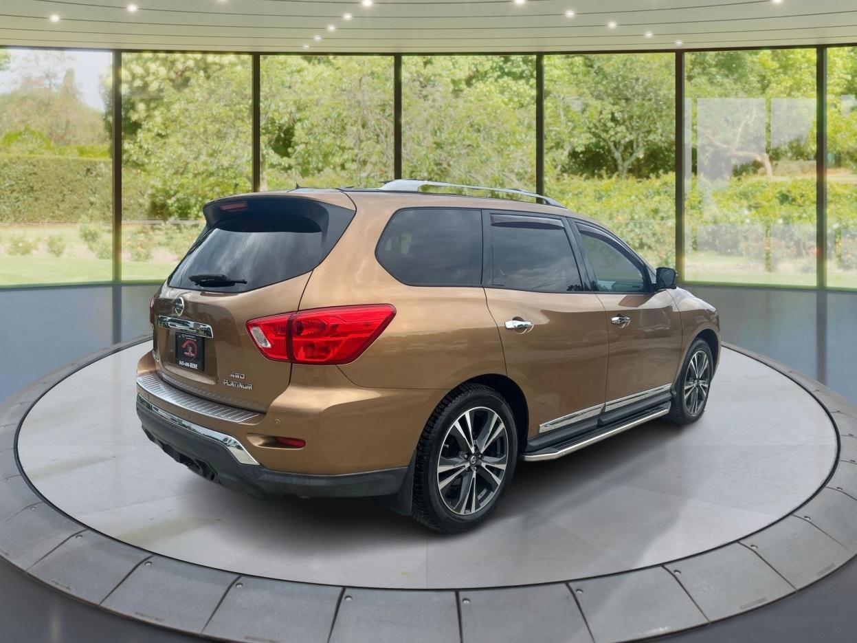 Nissan Pathfinder Platinum 4WD 2017