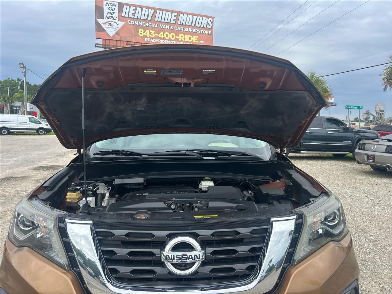 Nissan Pathfinder Platinum 4WD 2017