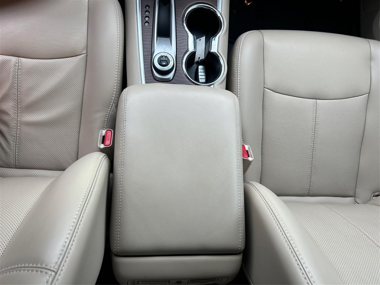 Nissan Pathfinder Platinum 4WD 2017