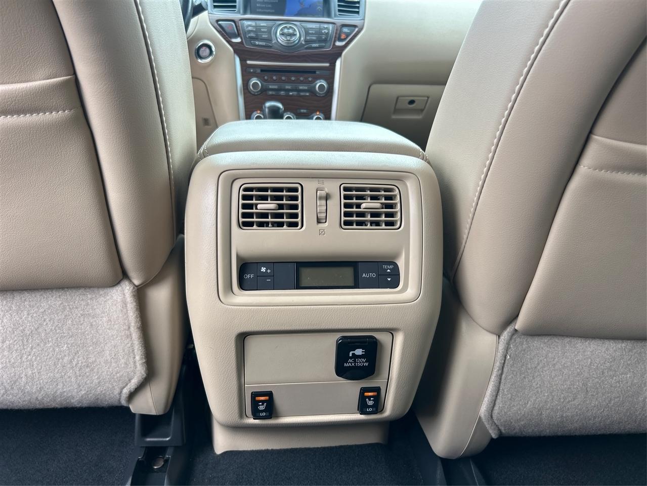Nissan Pathfinder Platinum 4WD 2017