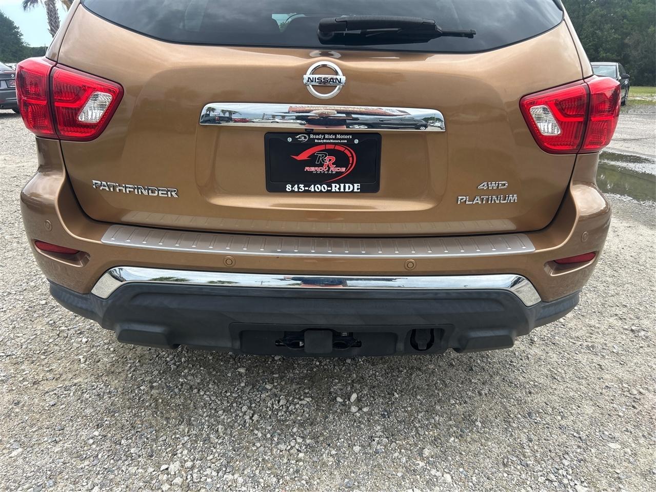 Nissan Pathfinder Platinum 4WD 2017