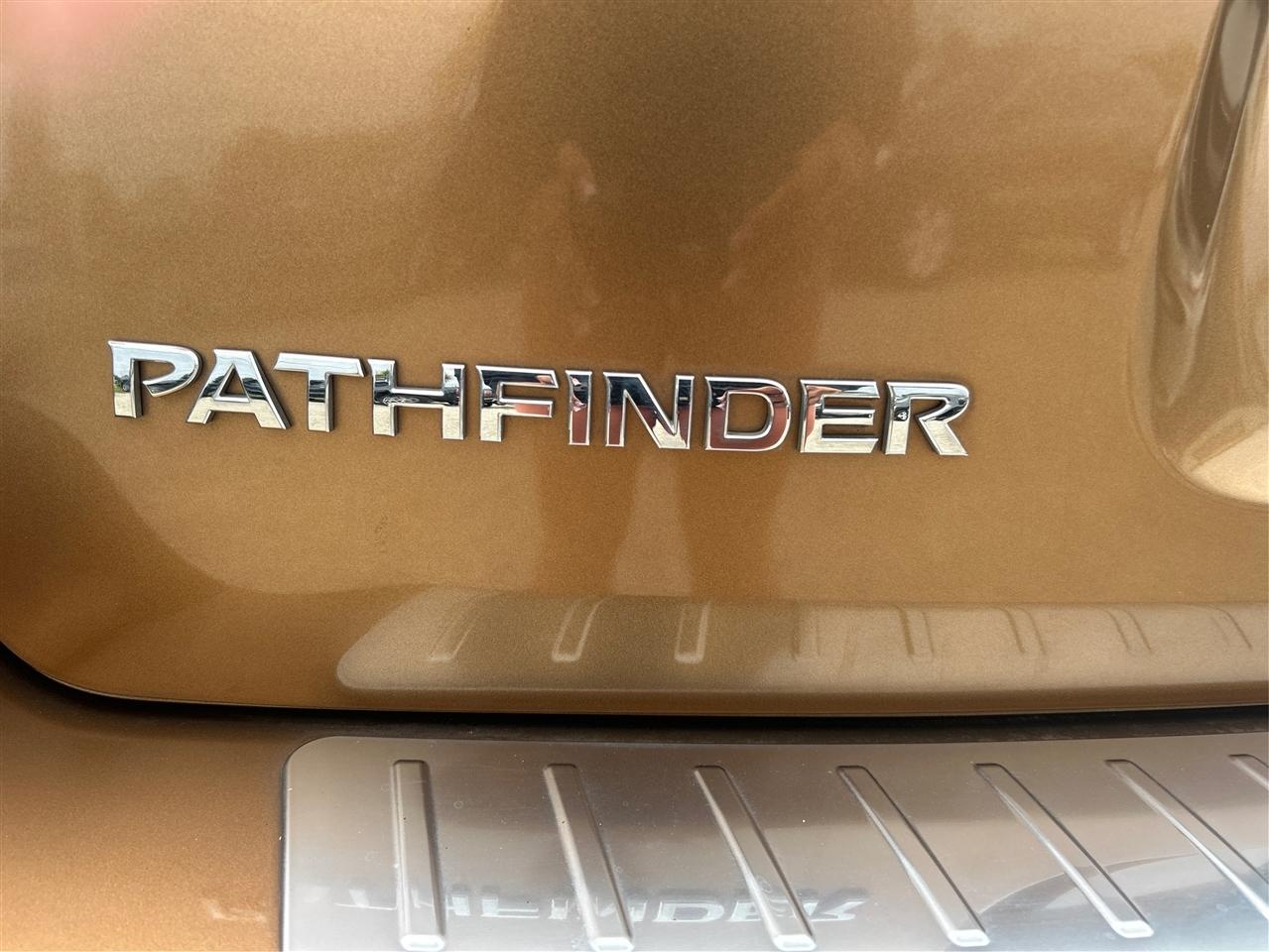 Nissan Pathfinder Platinum 4WD 2017