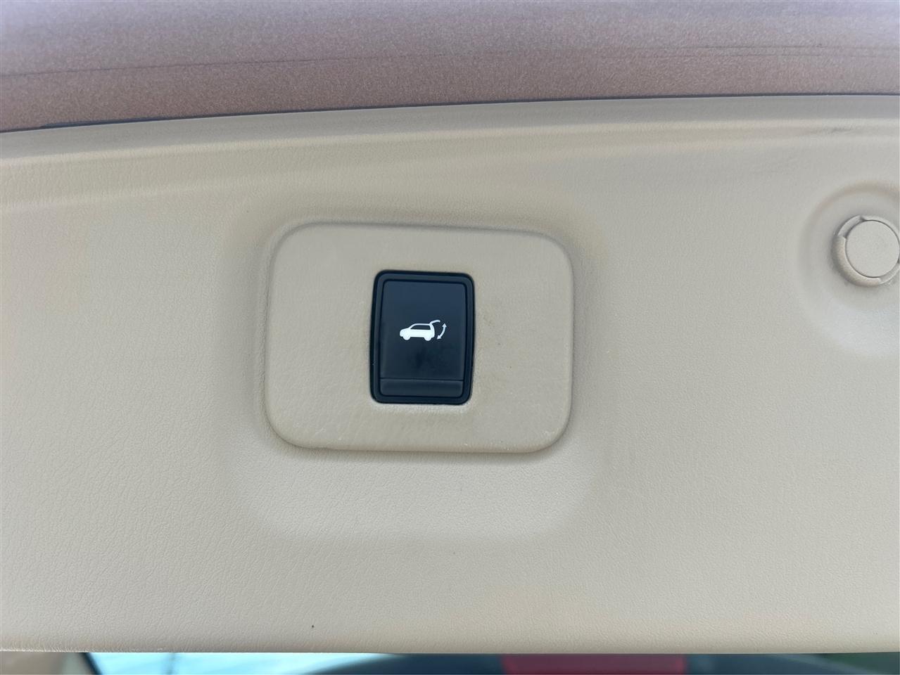 Nissan Pathfinder Platinum 4WD 2017