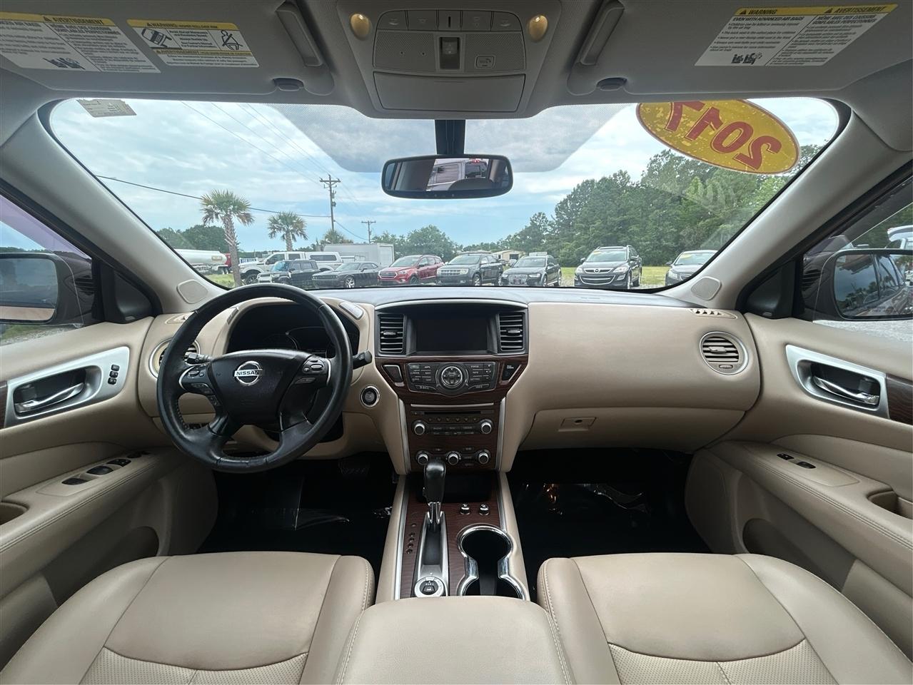 Nissan Pathfinder Platinum 4WD 2017