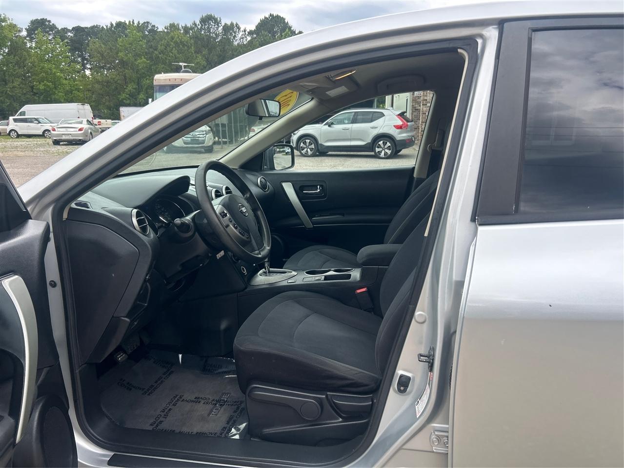 Nissan Rogue S 2WD 2013