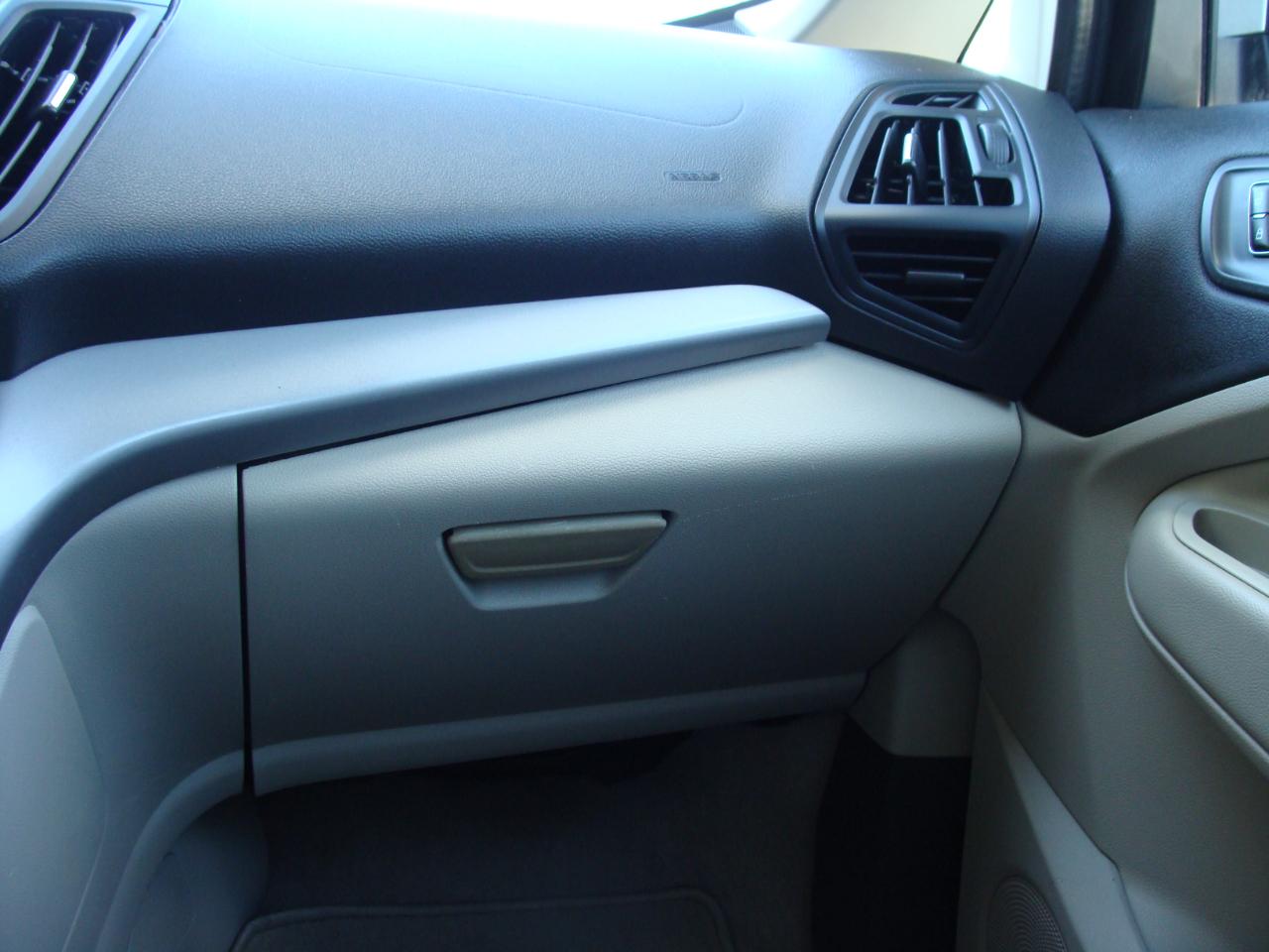 Ford C-Max Hybrid SE 2014