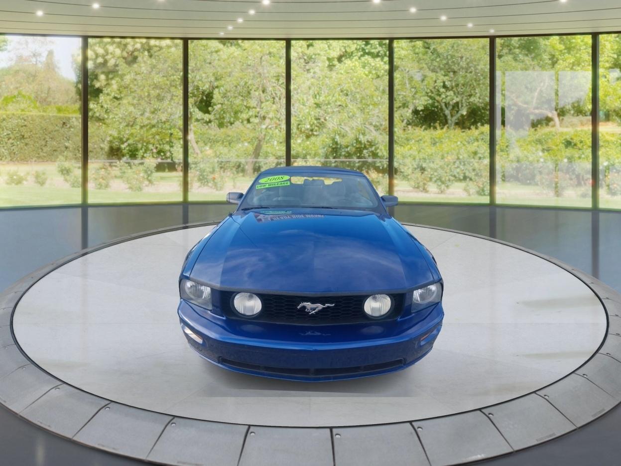 Ford Mustang GT Deluxe Convertible 2008
