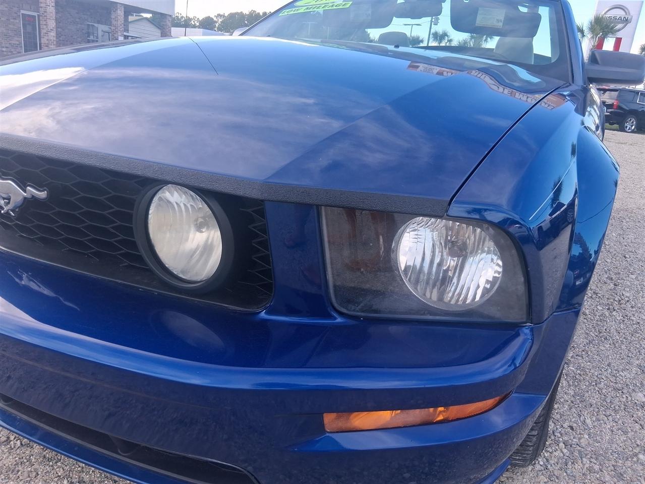 Ford Mustang GT Deluxe Convertible 2008