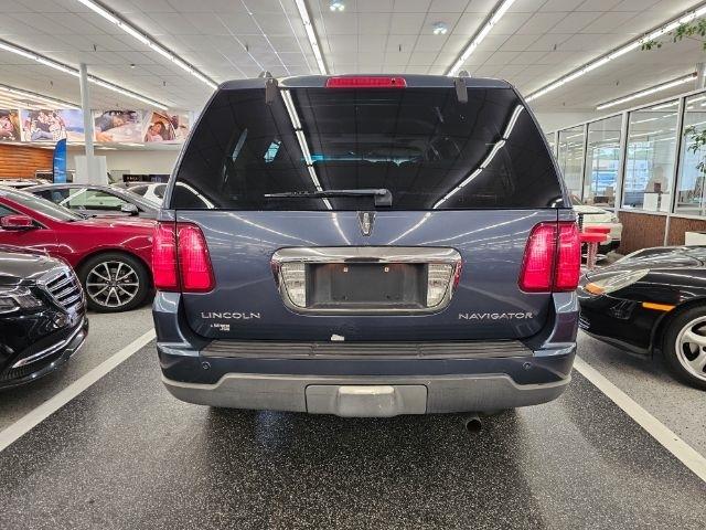 Lincoln Navigator Luxury 4WD 2003