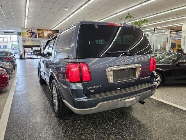 Lincoln Navigator Luxury 4WD 2003