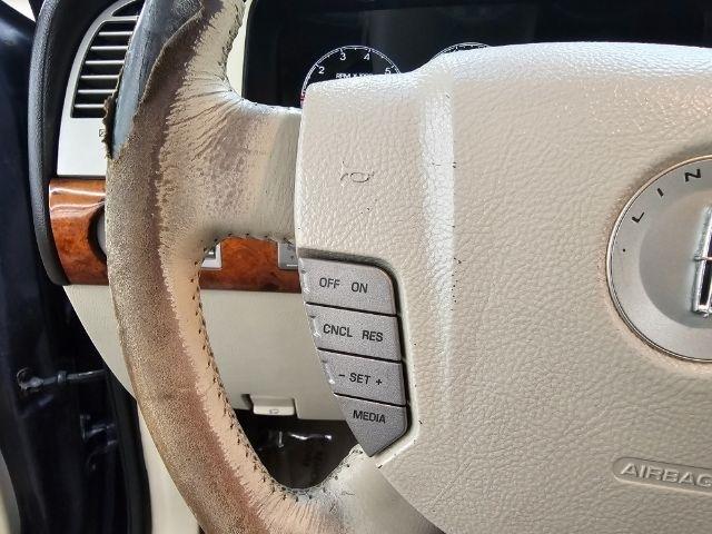 Lincoln Navigator Luxury 4WD 2003