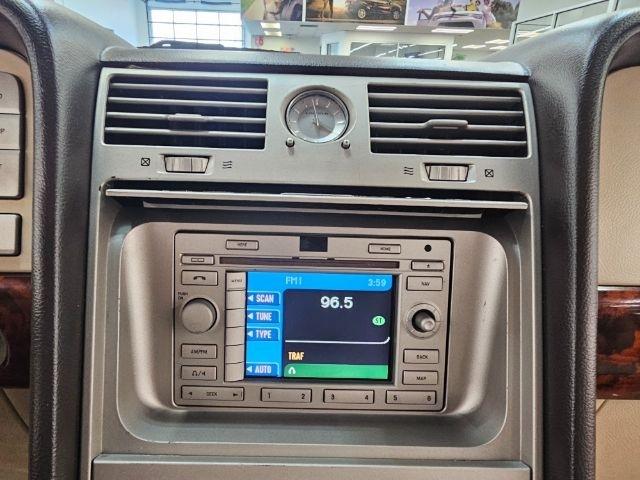 Lincoln Navigator Luxury 4WD 2003