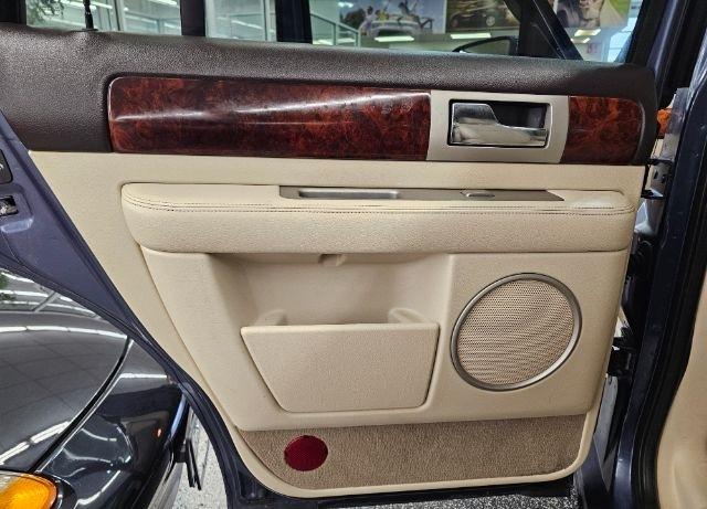 Lincoln Navigator Luxury 4WD 2003