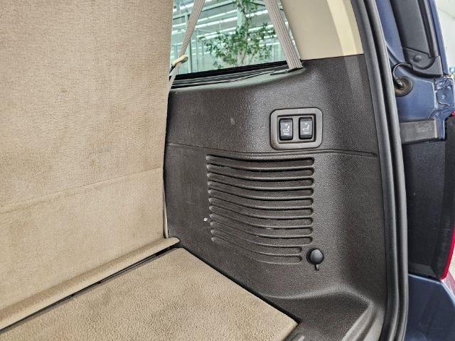 Lincoln Navigator Luxury 4WD 2003